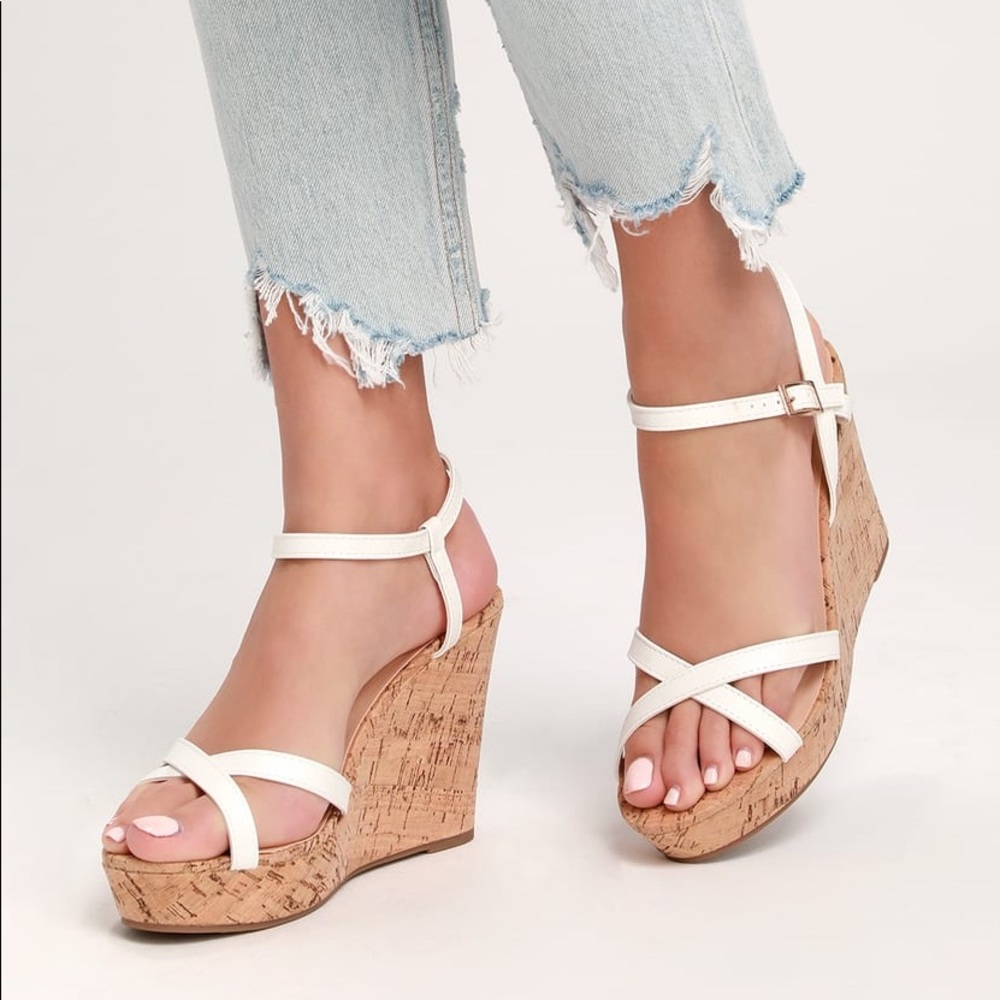 Lulus white wedges size 6 NWT